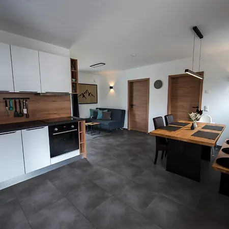 M3 Apartment *